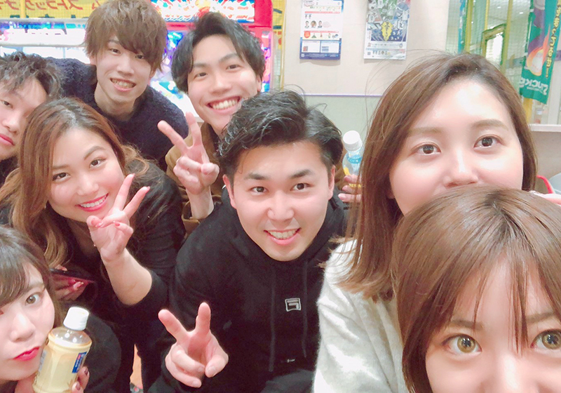 スタイリスト【美容師（正社員）】積極採用中☆月給24万円以上！社会保険完備！育児休暇実績あり！理想の美容師を目指すならガネイシャグループ