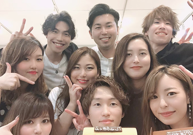 アシスタント【美容師（正社員）】関西トップクラスの初任給23.1万円！社会保険完備！滋賀県内屈指の人気サロンからアシスタントの募集！